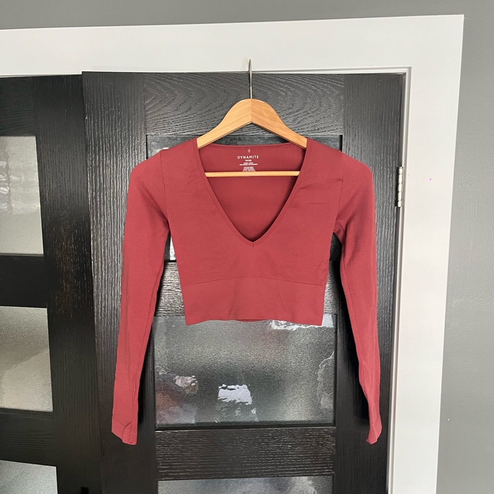 Dynamite: Dark Pink Cropped Long-Sleeve